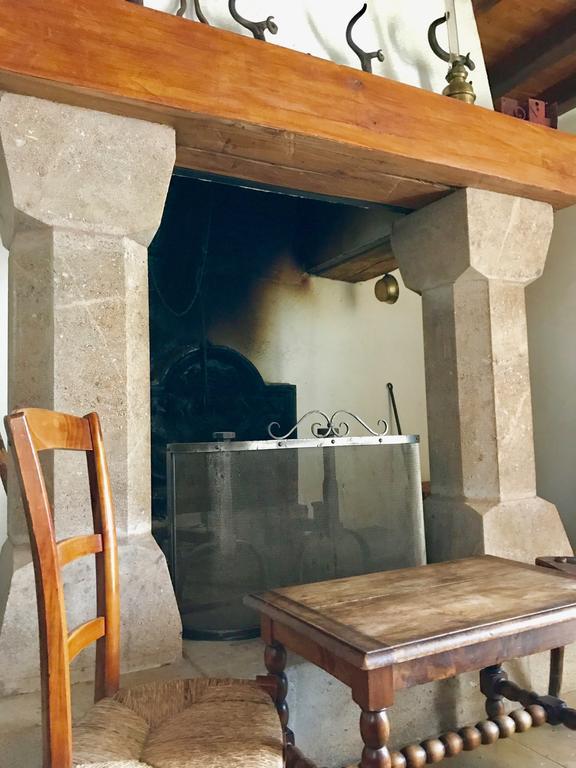 La Petite Maison Des Artistes Castelnau-Pégayrols الغرفة الصورة