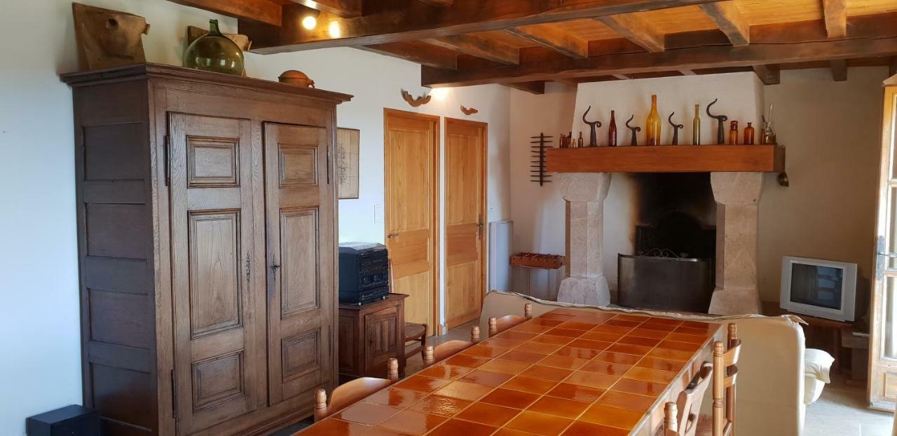 La Petite Maison Des Artistes Castelnau-Pégayrols المظهر الخارجي الصورة